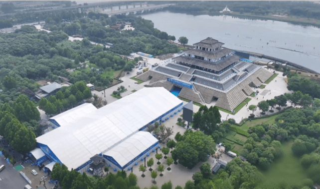 鶴壁中原文博會引入創(chuàng)新篷房解決方案，打造高質(zhì)量臨時展館